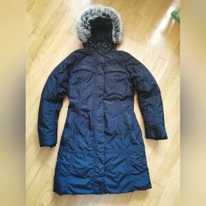 The North Face Women's Navy Blue Long Puffer Coat with Faux Fur Hood
